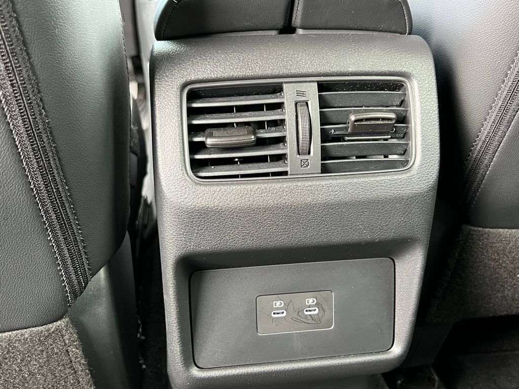 Used 2026 Nissan Rogue SL AWD/4WD image 13