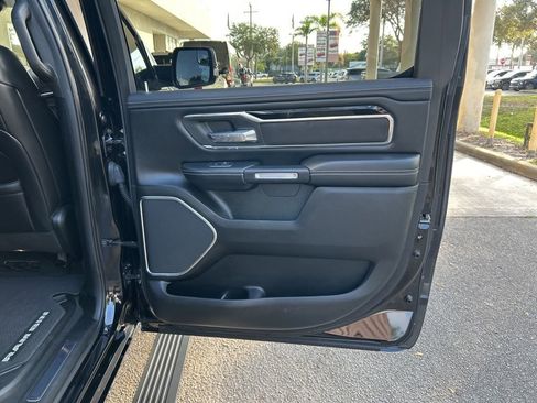 Used 2019 RAM 1500 Laramie image 32