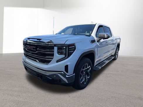 Used 2024 GMC Sierra 1500 SLT w/ SLT Premium Plus Package AWD/4WD image 3