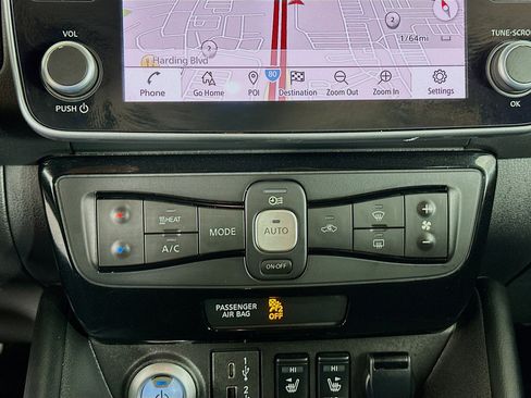 Used 2024 Nissan Leaf SV Plus image 24