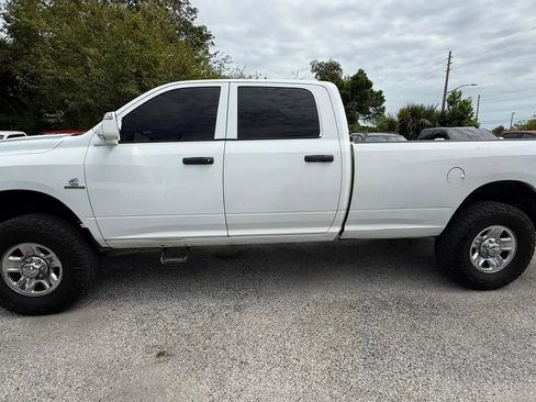Used 2017 RAM 2500 Tradesman w/ Chrome Appearance Group AWD/4WD image 3