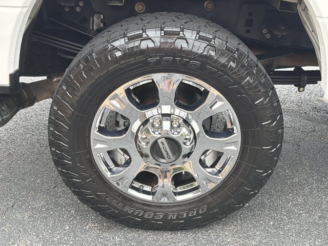 Used 2021 Ford F250 Lariat w/ Lariat Ultimate Package AWD/4WD image 17