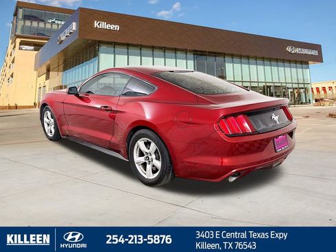 Used 2015 Ford Mustang Coupe image 5