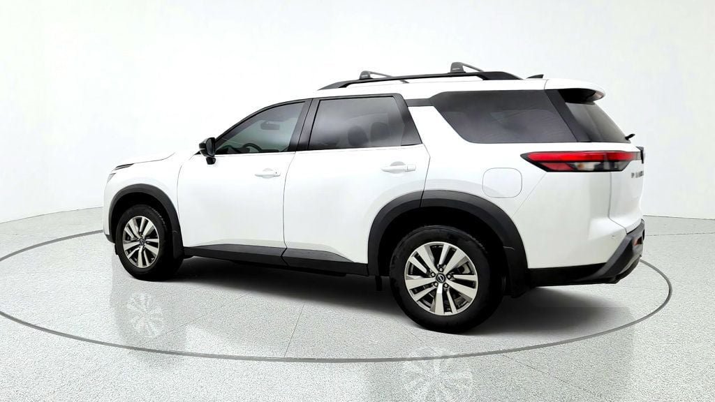 Used 2026 Nissan Pathfinder SL AWD/4WD image 7