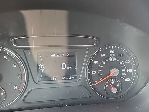 Used 2017 Kia Sorento AWD w/ LX Convenience Package image 24