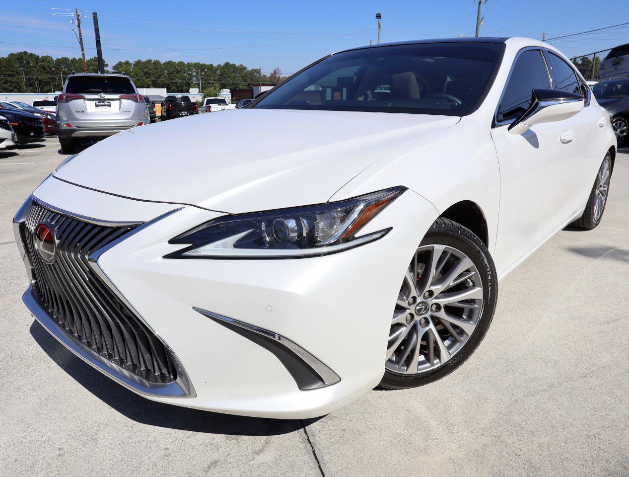 Used 2019 Lexus ES 350 w/ Accessory Package 2 FWD image 2