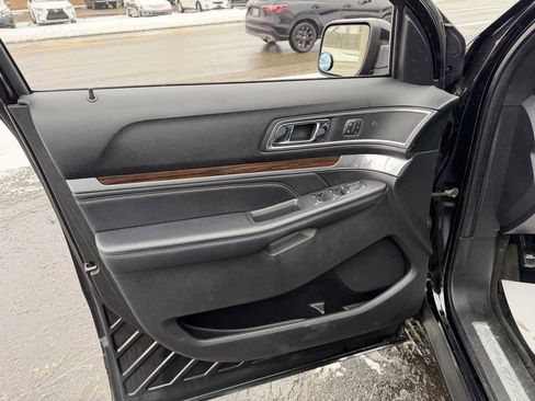 Used 2016 Ford Explorer Limited w/ Equipment Group 301A image 11