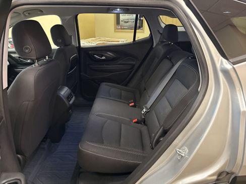 Used 2022 GMC Terrain SLE w/ Driver Convenience Package AWD/4WD image 6