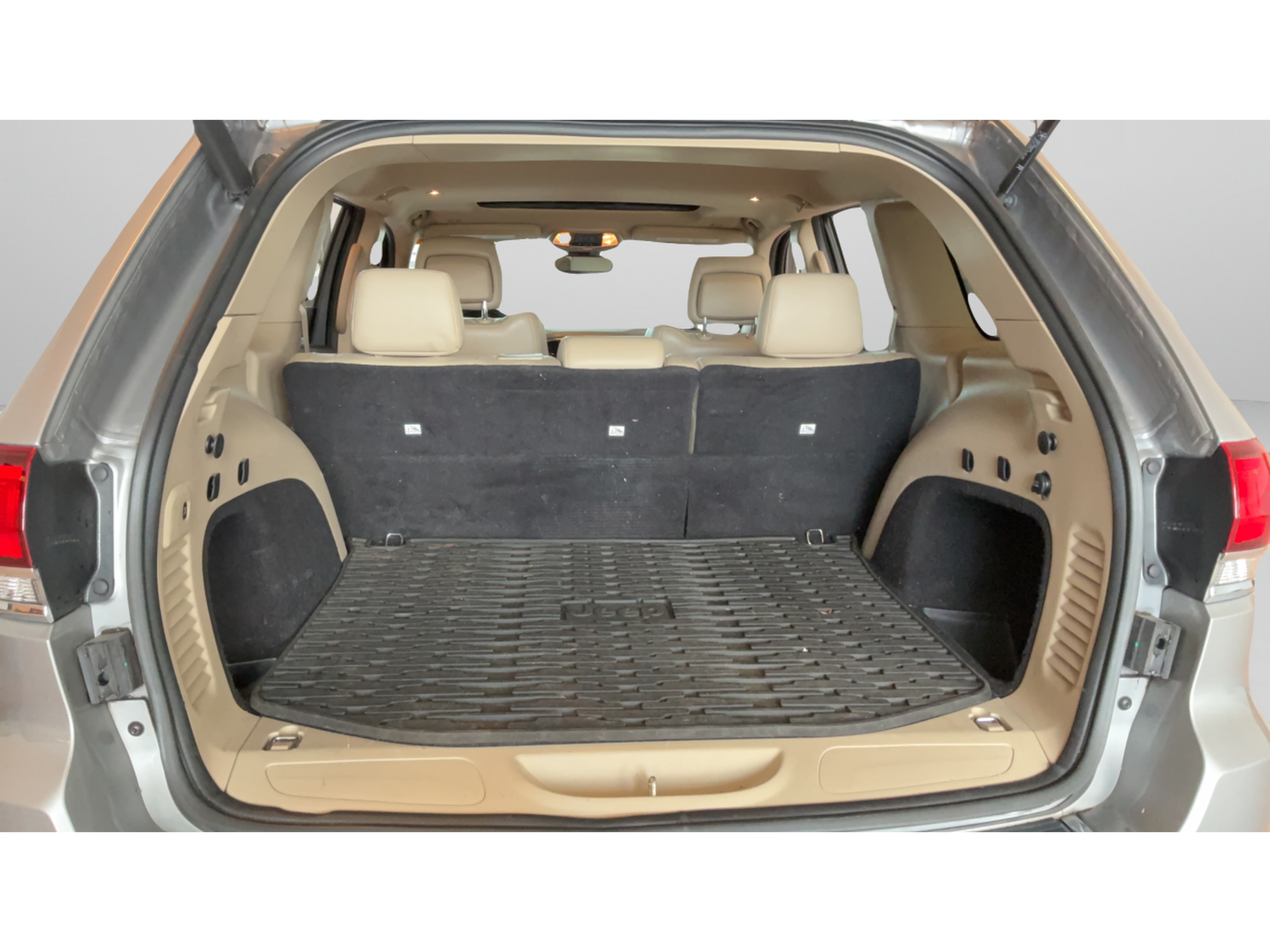 Used 2020 Jeep Grand Cherokee Limited RWD image 33
