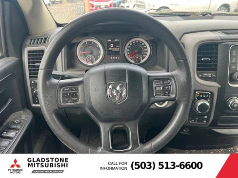 Used 2019 RAM 1500 Express w/ Express Value Package AWD/4WD image 12