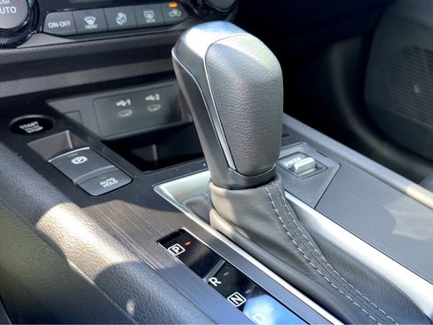 New 2026 Nissan Kicks SV image 17