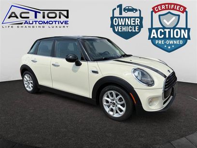 Used 2019 MINI Cooper 4-Door Hardtop w/ Signature Upholstery Package