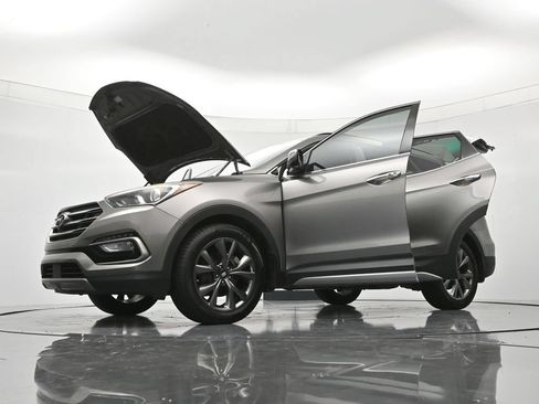 Used 2018 Hyundai Santa Fe Sport w/ 2.0T Ultimate Tech Package 05 FWD image 49