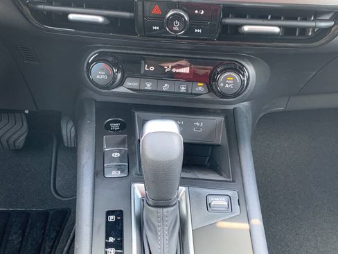 New 2026 Nissan Kicks SV w/ Cold Weather Package FWD image 15