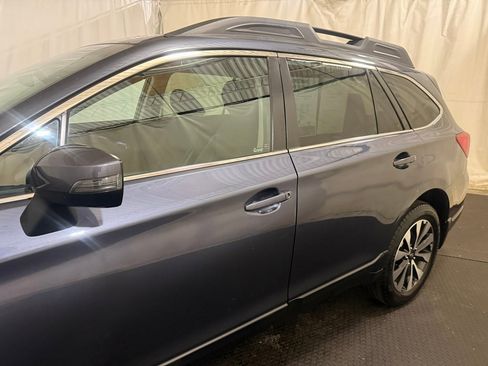 Used 2017 Subaru Outback 2.5i Limited image 7