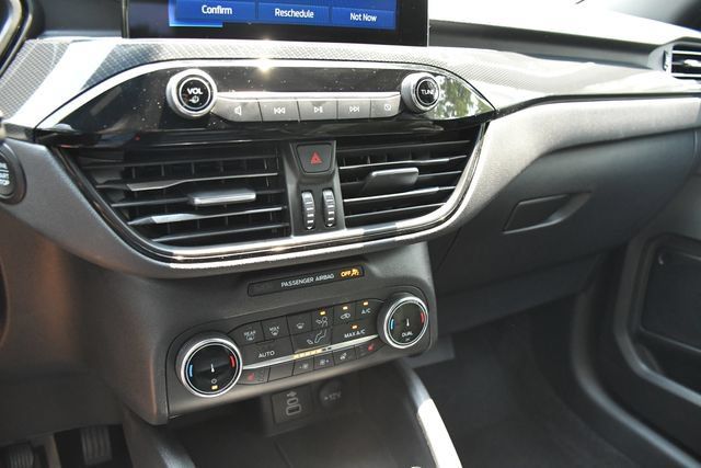 Used 2025 Ford Escape ST-Line Select AWD/4WD image 31