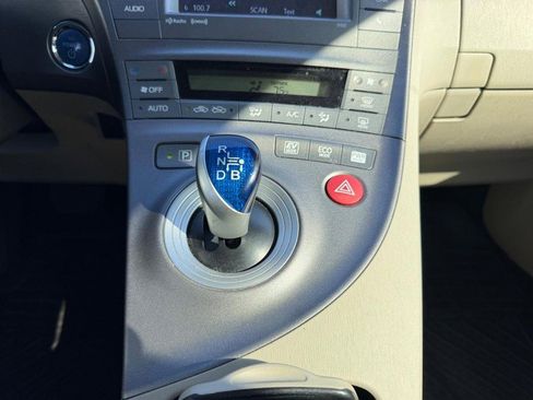 Used 2013 Toyota Prius Three FWD image 15