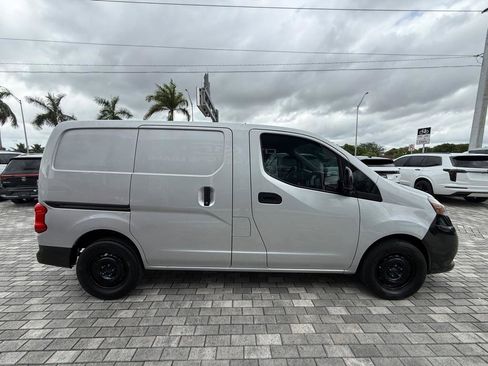 Used 2015 Nissan NV200 SV w/ Technology Package FWD image 8