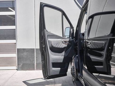 Used 2024 Mercedes-Benz Sprinter 3500 w/ Parking Package image 25