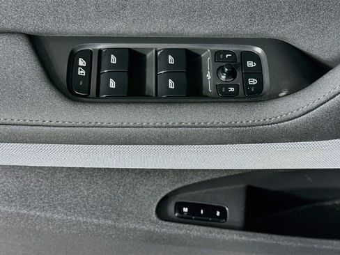 Used 2024 Polestar Polestar 2 AWD/4WD image 23