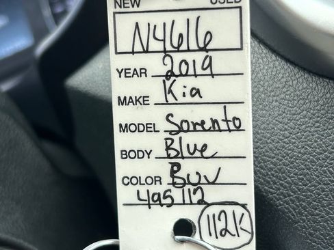 Used 2019 Kia Sorento AWD V6 image 38