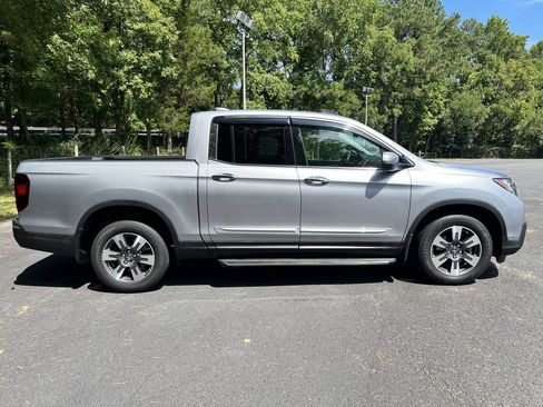 Used 2018 Honda Ridgeline RTL-E image 2