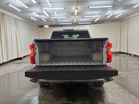 Used 2024 Chevrolet Silverado 1500 LTZ AWD/4WD image 7