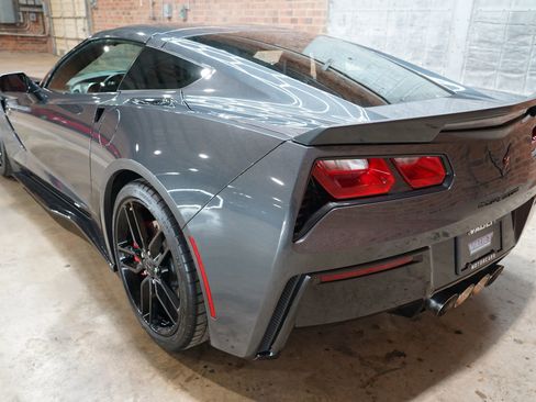 Used 2017 Chevrolet Corvette Stingray Coupe w/ Battery Protection Package image 22