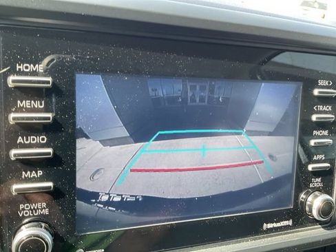 Used 2022 Toyota Tacoma SR AWD/4WD image 18