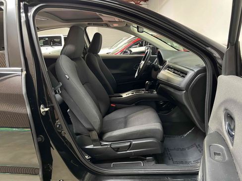Used 2019 Honda HR-V EX image 34
