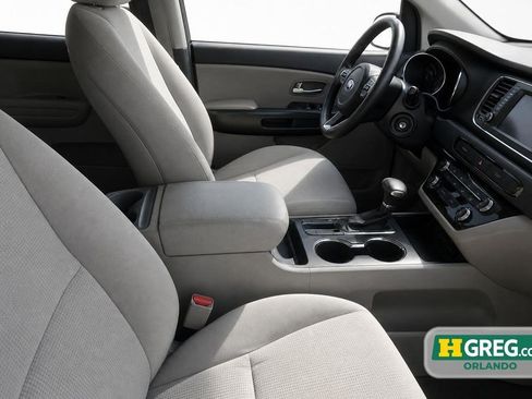 Used 2020 Kia Sedona LX FWD image 14