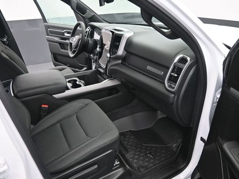 New 2026 RAM 1500 Big Horn AWD/4WD image 17