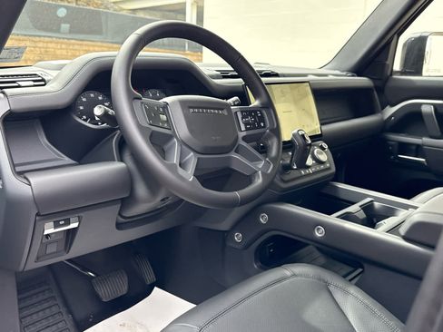 New 2026 Land Rover Defender 130 X-Dynamic SE AWD/4WD image 12