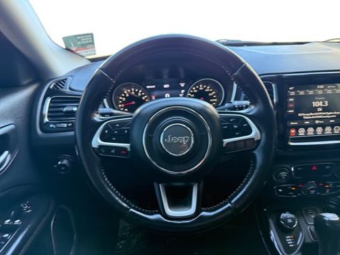Used 2019 Jeep Compass Limited AWD/4WD image 14