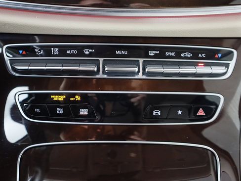 Used 2022 Mercedes-Benz E 350 4MATIC Sedan w/ Driver Assistance Package image 51