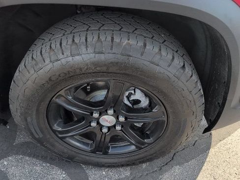 Used 2023 GMC Acadia AT4 w/ Technology Package AWD/4WD image 12
