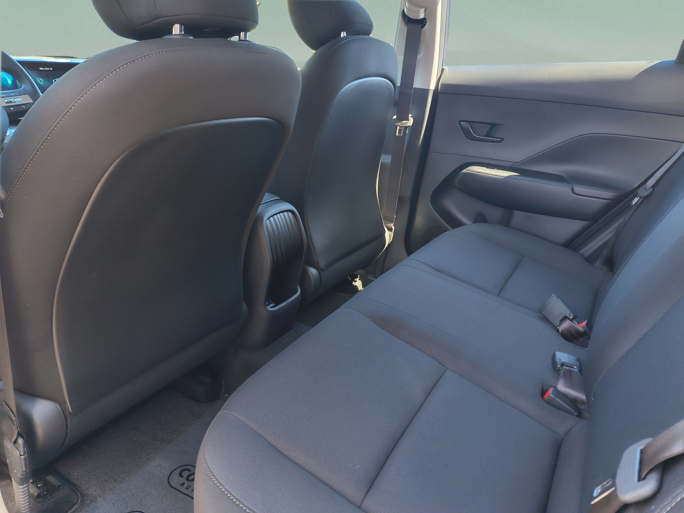 New 2027 Hyundai Kona SE FWD image 16