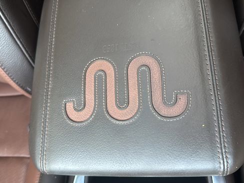 Used 2022 Ford Explorer King Ranch w/ Premium Technology Package image 48