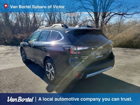 Used 2022 Subaru Outback Limited image 3