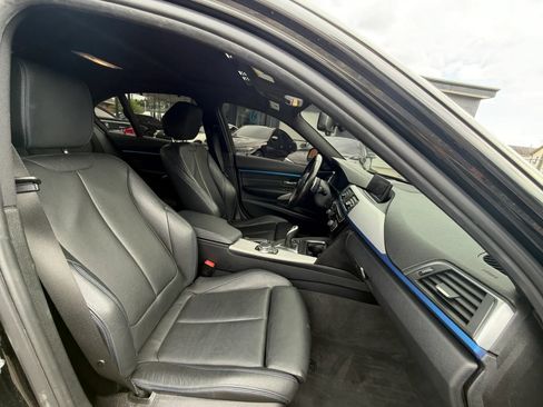 Used 2018 BMW 340i xDrive Sedan AWD/4WD image 15