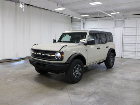 New 2026 Ford Bronco Big Bend AWD/4WD image 3