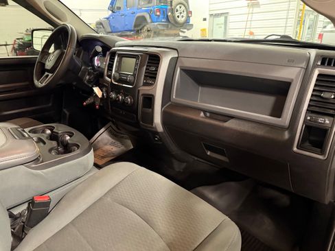 Used 2014 RAM 1500 Express w/ Black Ram 1500 Express Group image 9