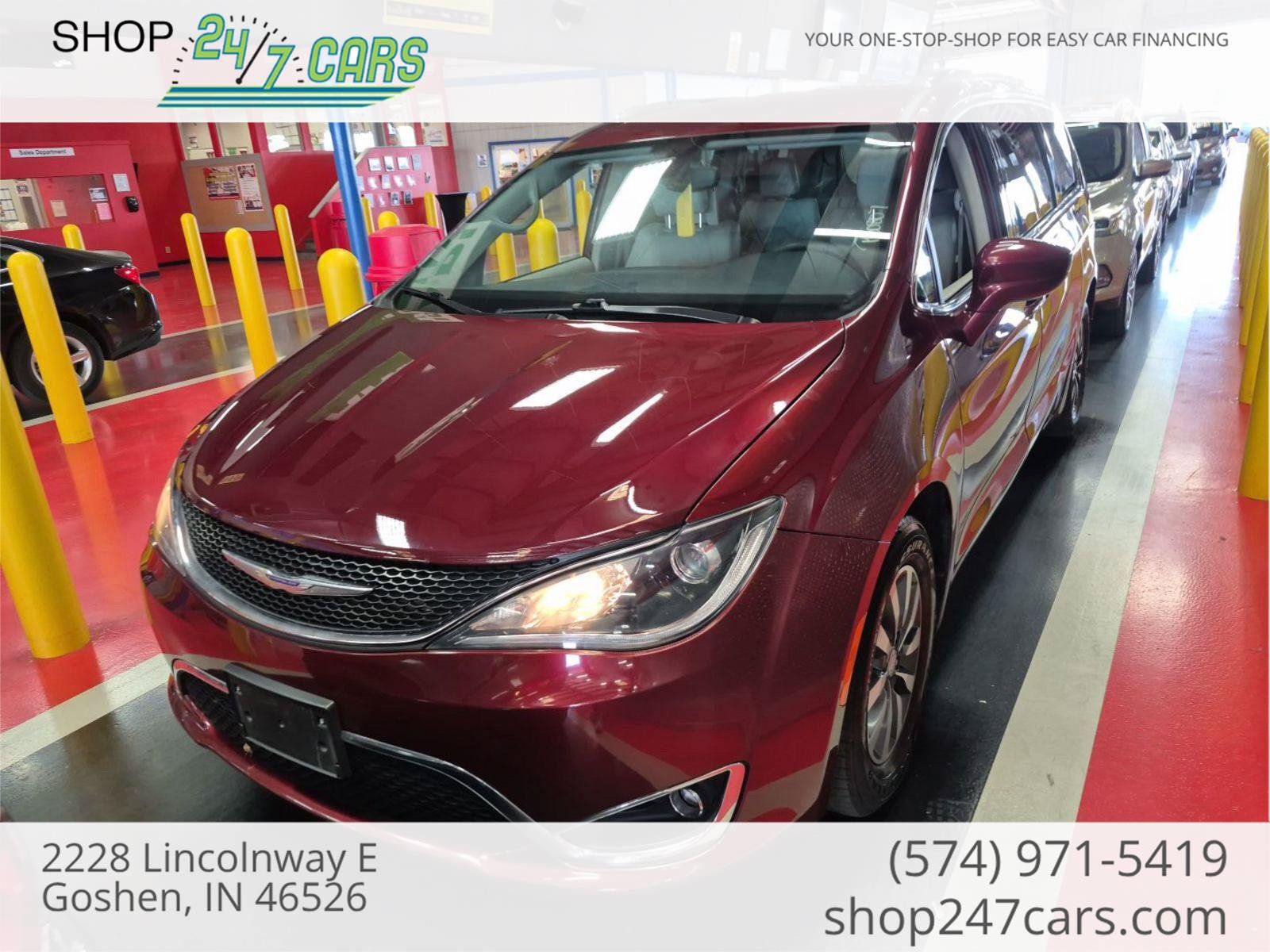 Used 2020 Chrysler Pacifica Touring-L Plus FWD image 1