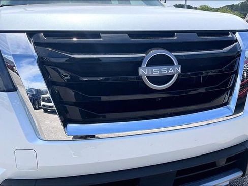 Certified 2025 Nissan Pathfinder Platinum image 31
