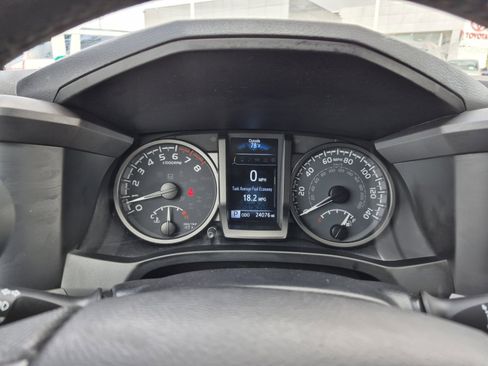 Certified 2021 Toyota Tacoma TRD Off-Road w/ TRD Premium Off Road Package image 10