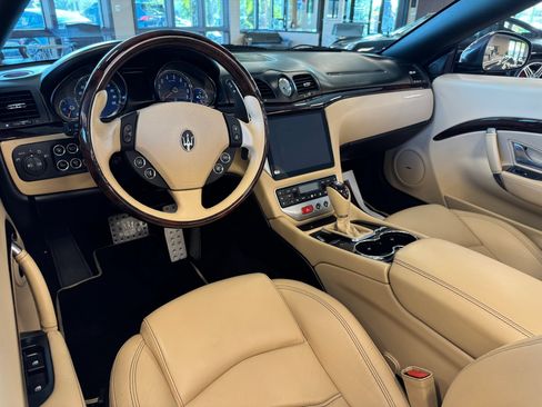 Used 2014 Maserati GranTurismo Convertible RWD image 53