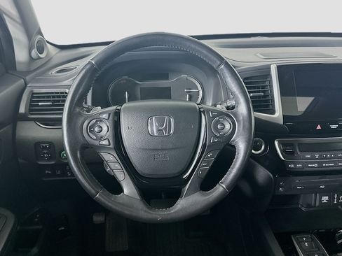 Used 2018 Honda Pilot Elite image 17