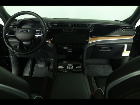 New 2026 Jeep Grand Cherokee Summit image 5