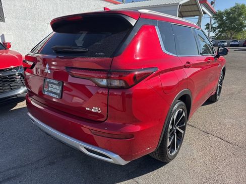 New 2025 Mitsubishi Outlander SEL image 7