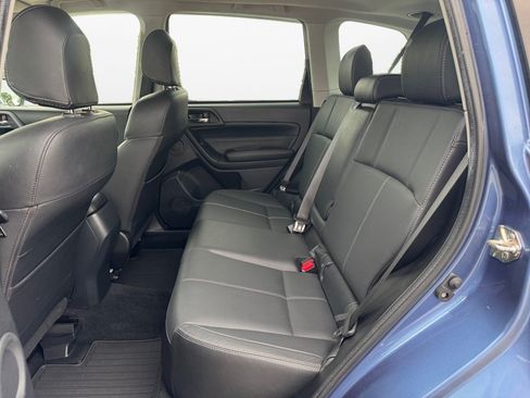 Used 2018 Subaru Forester 2.5i Touring AWD/4WD image 16